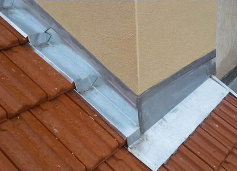 Travaux de couverture -  PROCHIRA ROOFING FAÇADE : couvreur toiturier, ardoisier en Belgique : rénovation de votre toiture, faîtage et pose de couverture : ardoises, tuiles… Faitage. Dépannage et intervention en urgence pour votre toit. région Flamande, Wallonne et Bruxelles …